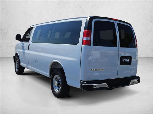 Used 2025 Chevrolet Express 2500 LT w/ LT Preferred Equipment Group RWD image 16