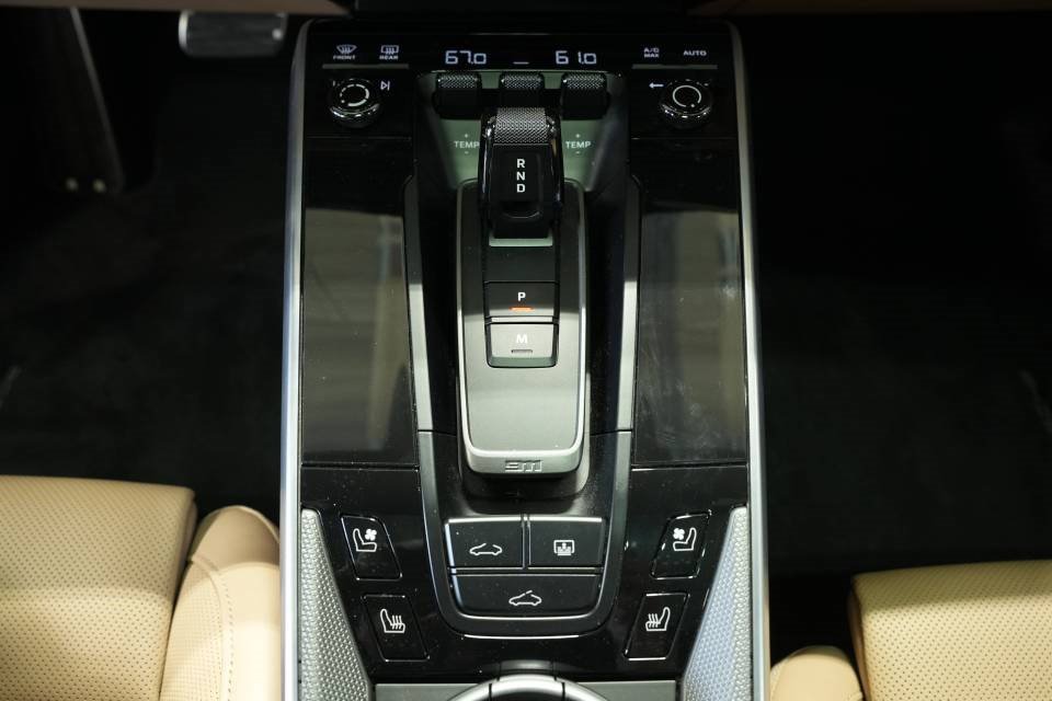 Used 2023 Porsche 911 Turbo image 24