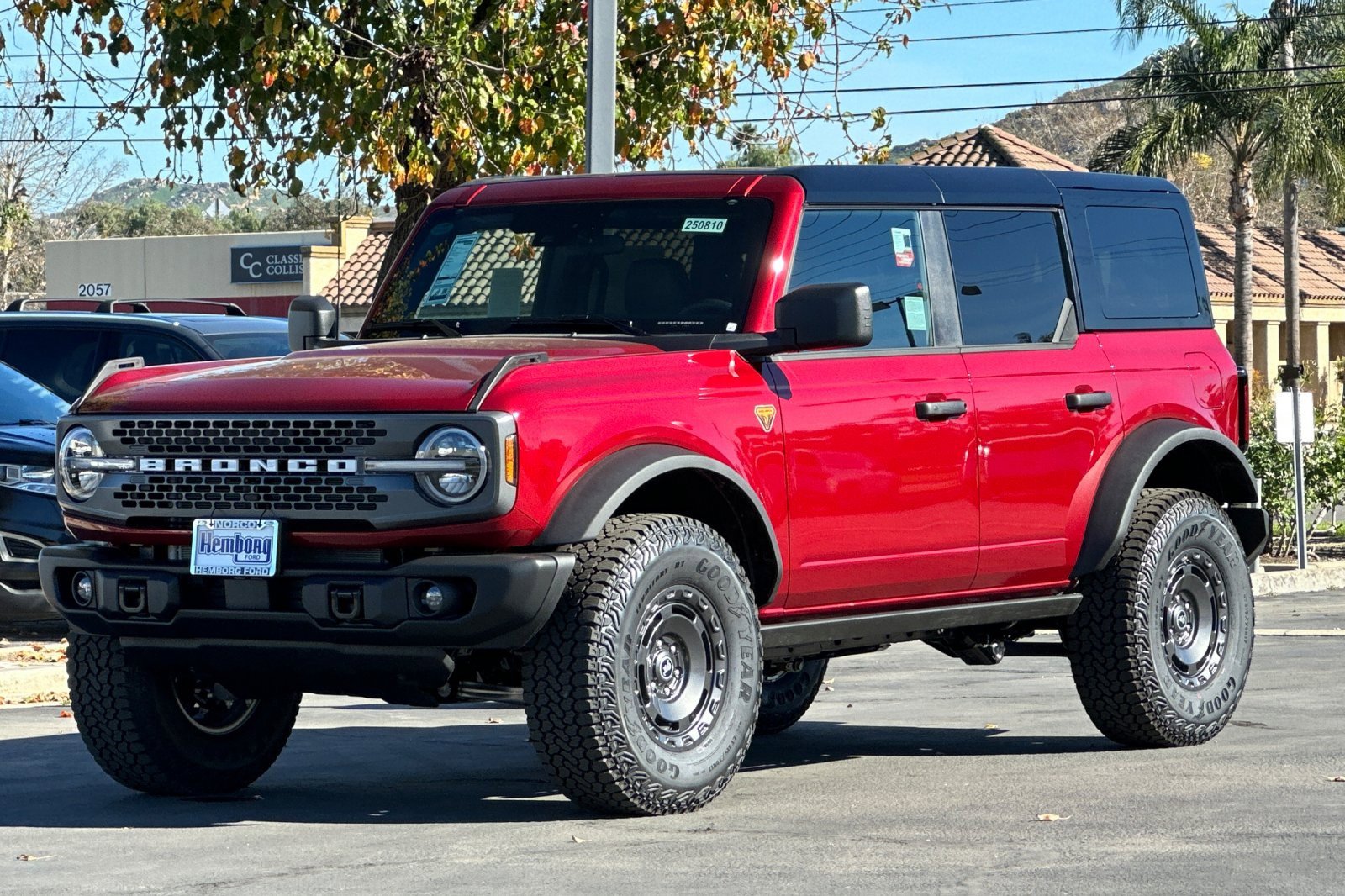 New 2025 Ford Bronco Badlands w/ Sasquatch Package image 8