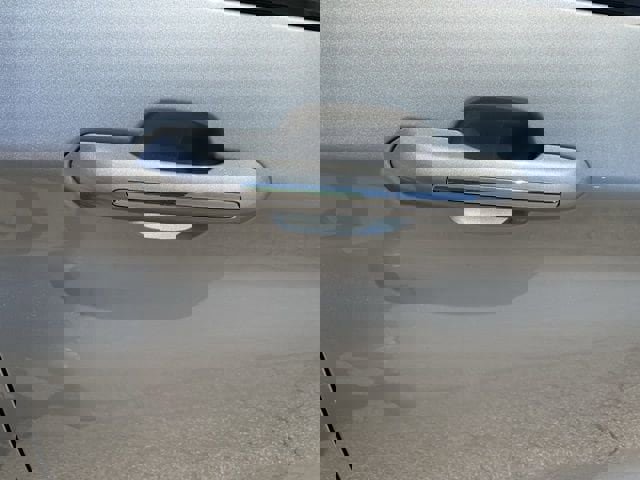 Used 2023 Ford Explorer Limited image 16