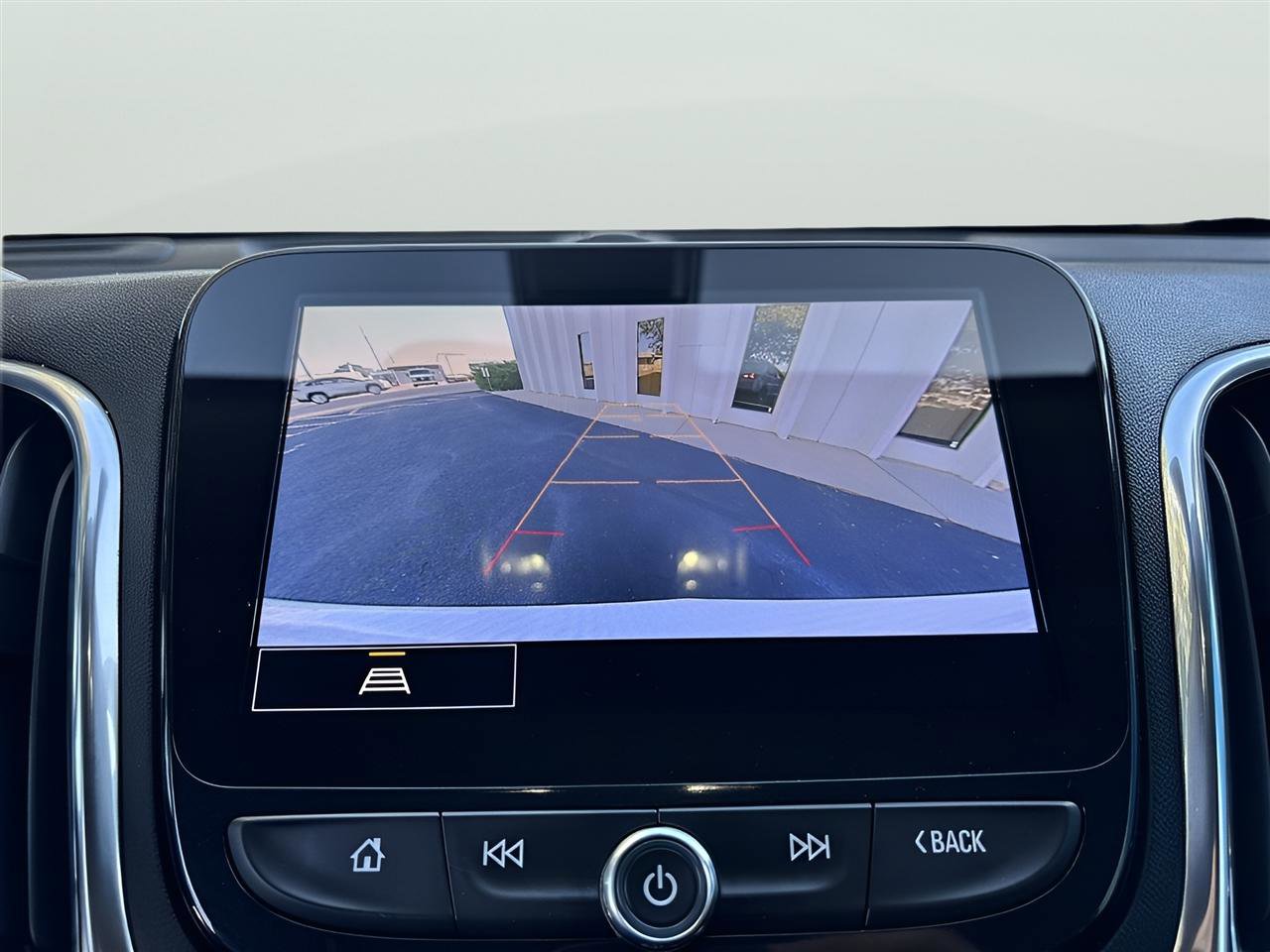 Used 2022 Chevrolet Equinox Premier image 26