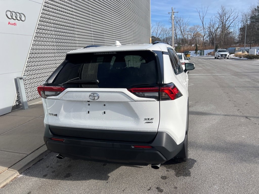 Used 2024 Toyota RAV4 XLE image 28