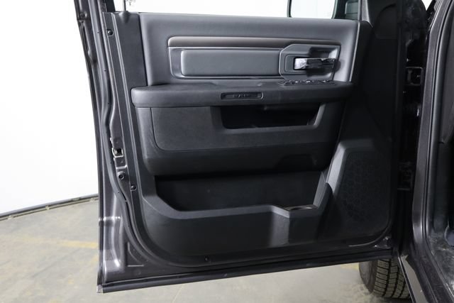 Used 2024 RAM 1500 Classic SLT AWD/4WD image 11