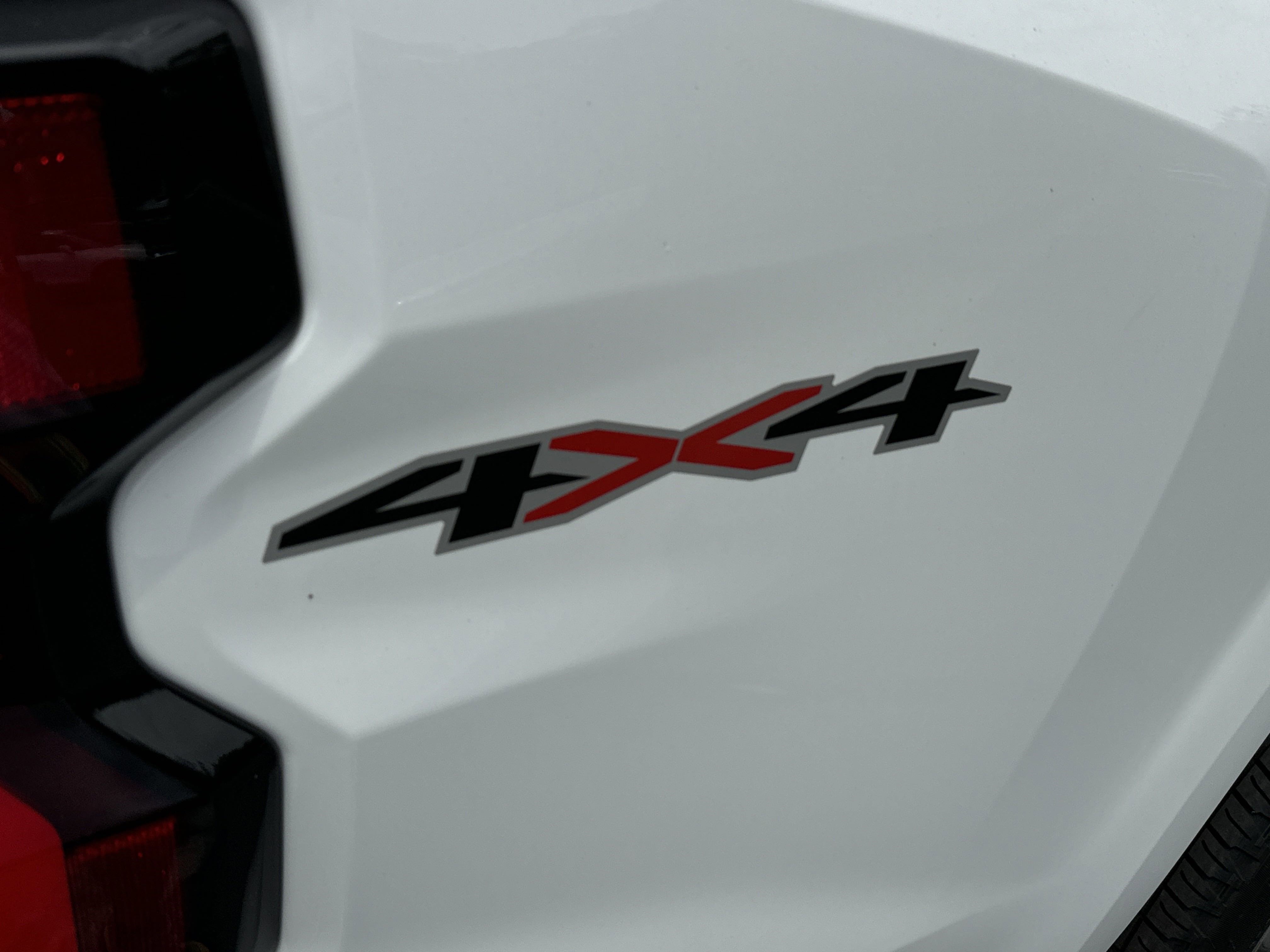 New 2024 Chevrolet Colorado LT w/ LT Convenience Package III image 15