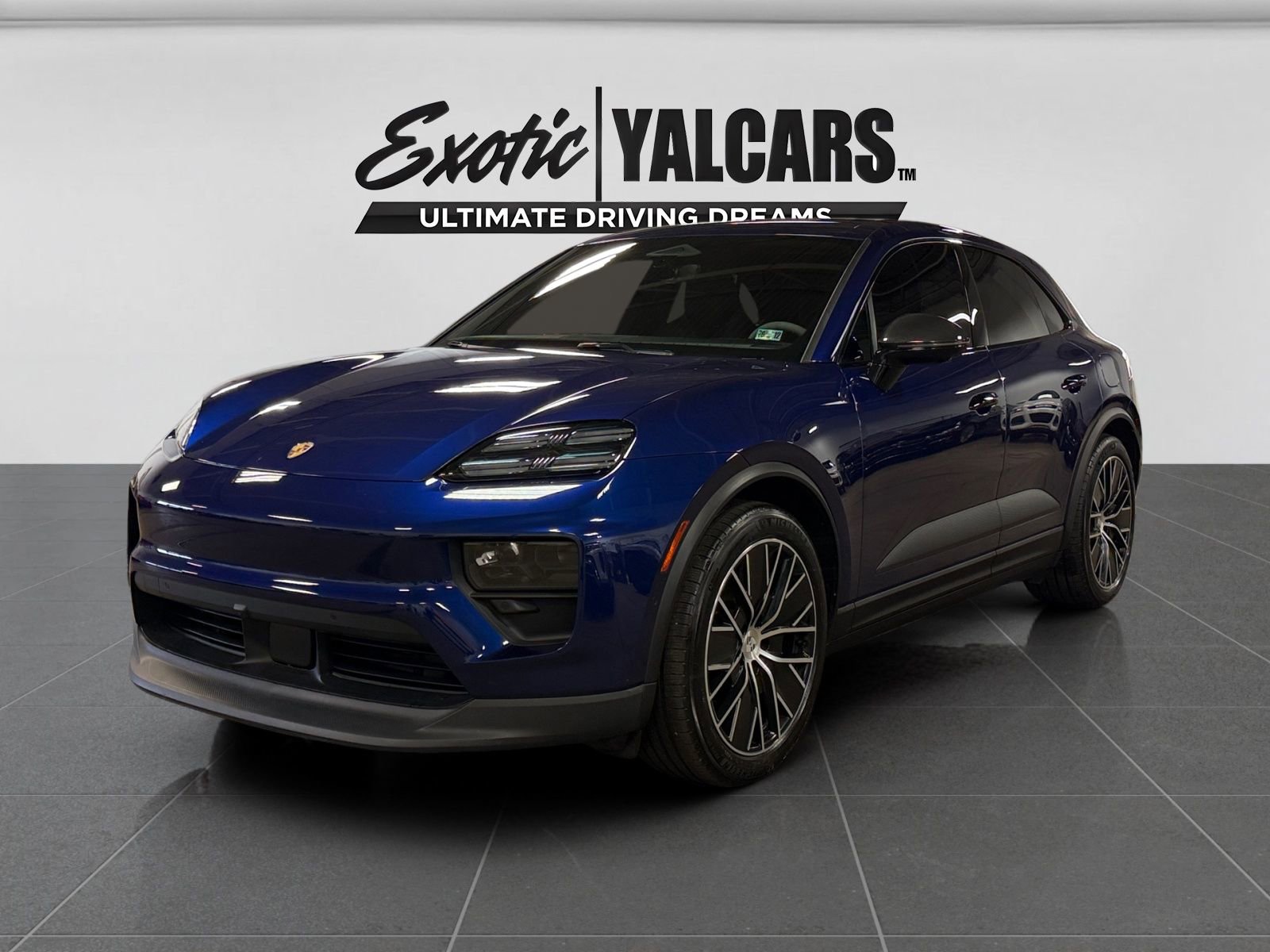 Used 2024 Porsche Macan 4 Electric image 1