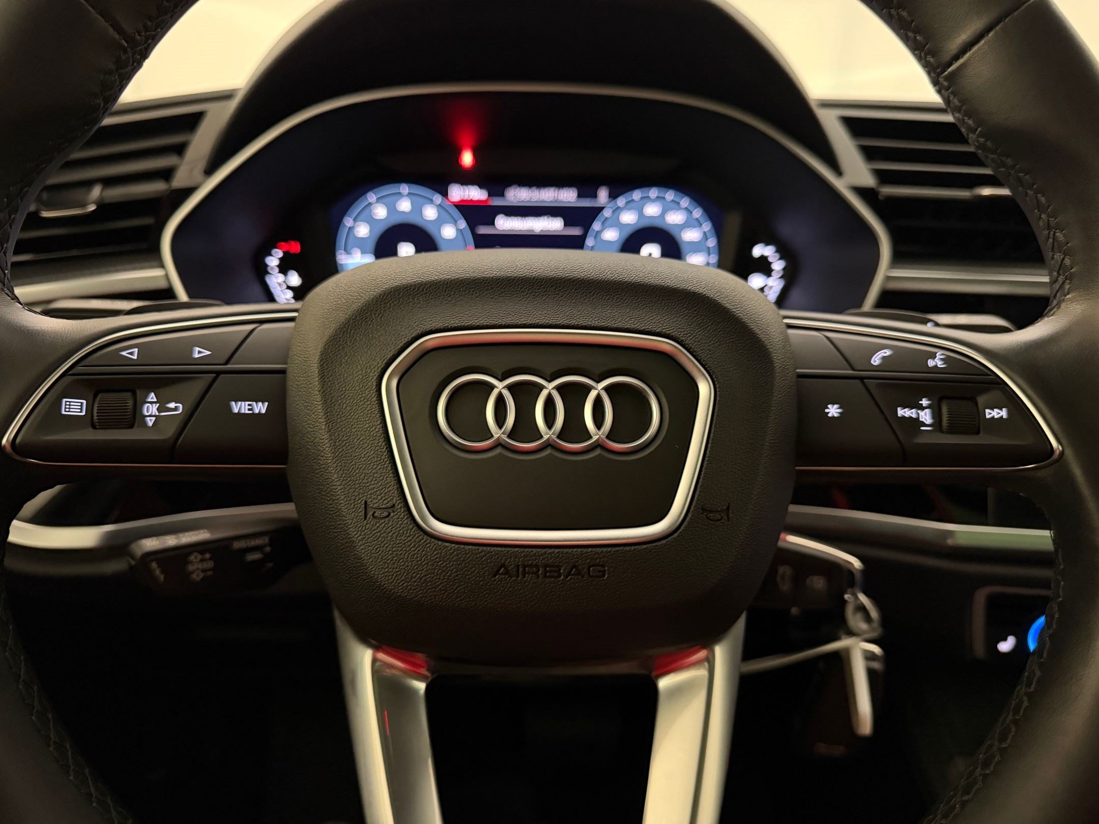 Certified 2022 Audi Q3 2.0T Premium Plus w/ Premium Plus Package AWD/4WD image 11
