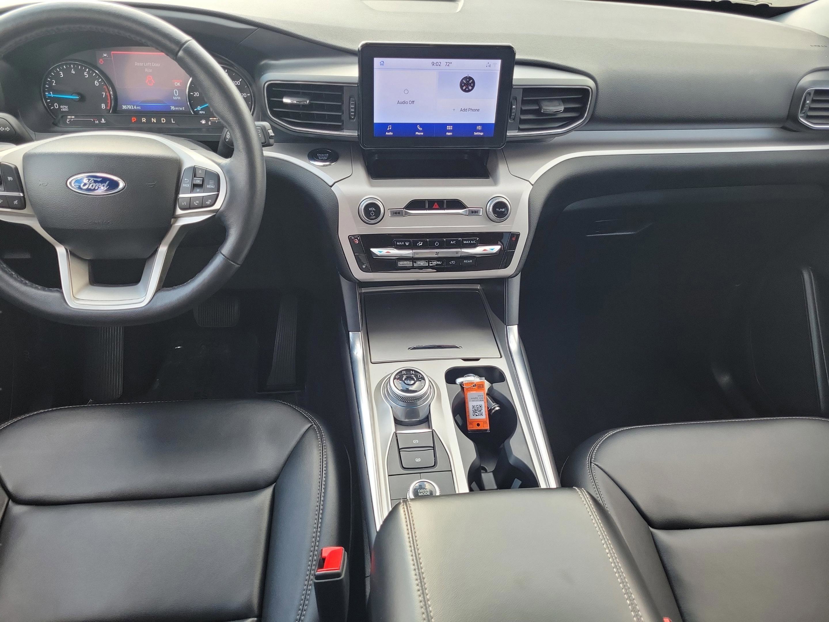 Used 2023 Ford Explorer XLT w/ Equipment Group 202A AWD/4WD image 9