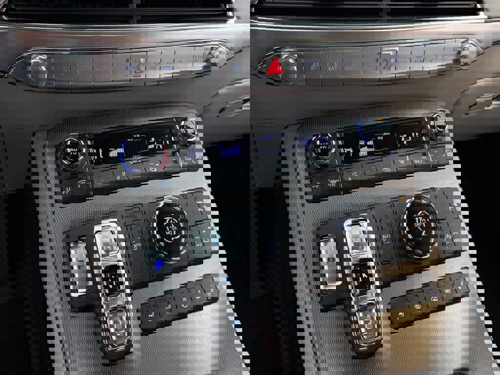 Used 2021 Hyundai Palisade Limited image 18