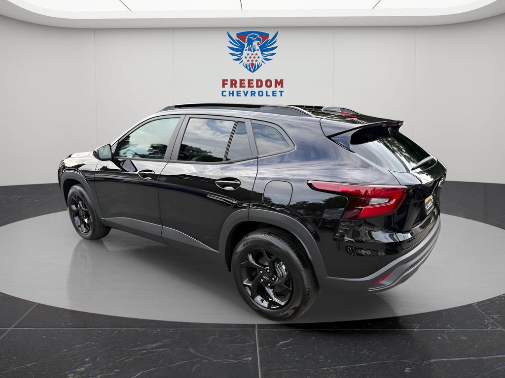 New 2026 Chevrolet Trax LT w/ Driver Confidence Package FWD image 4