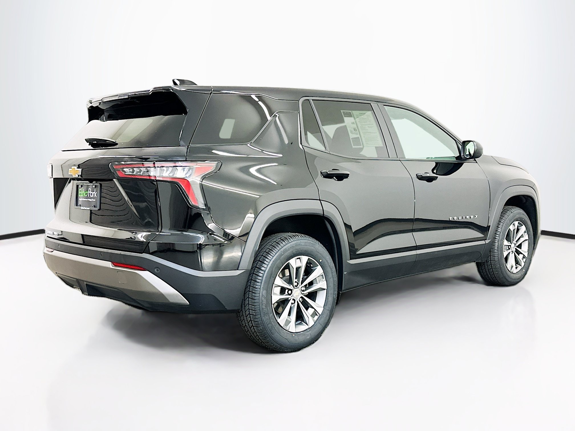 Used 2025 Chevrolet Equinox LT AWD/4WD image 9