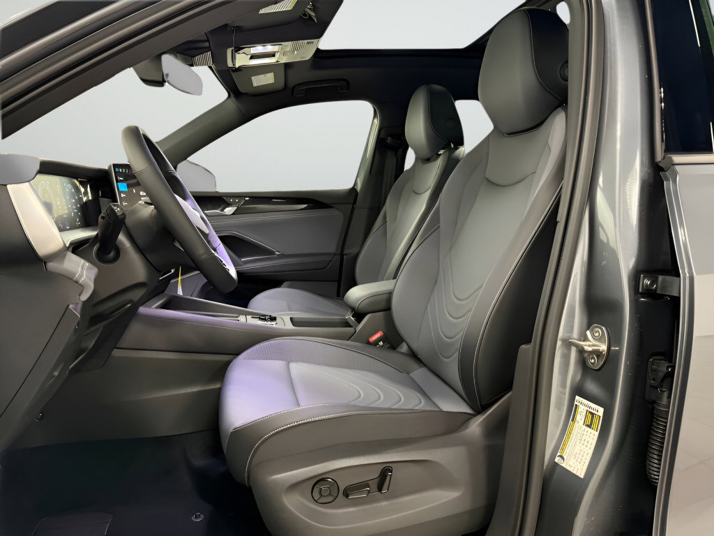 New 2026 Volkswagen Tiguan SE R-Line image 17