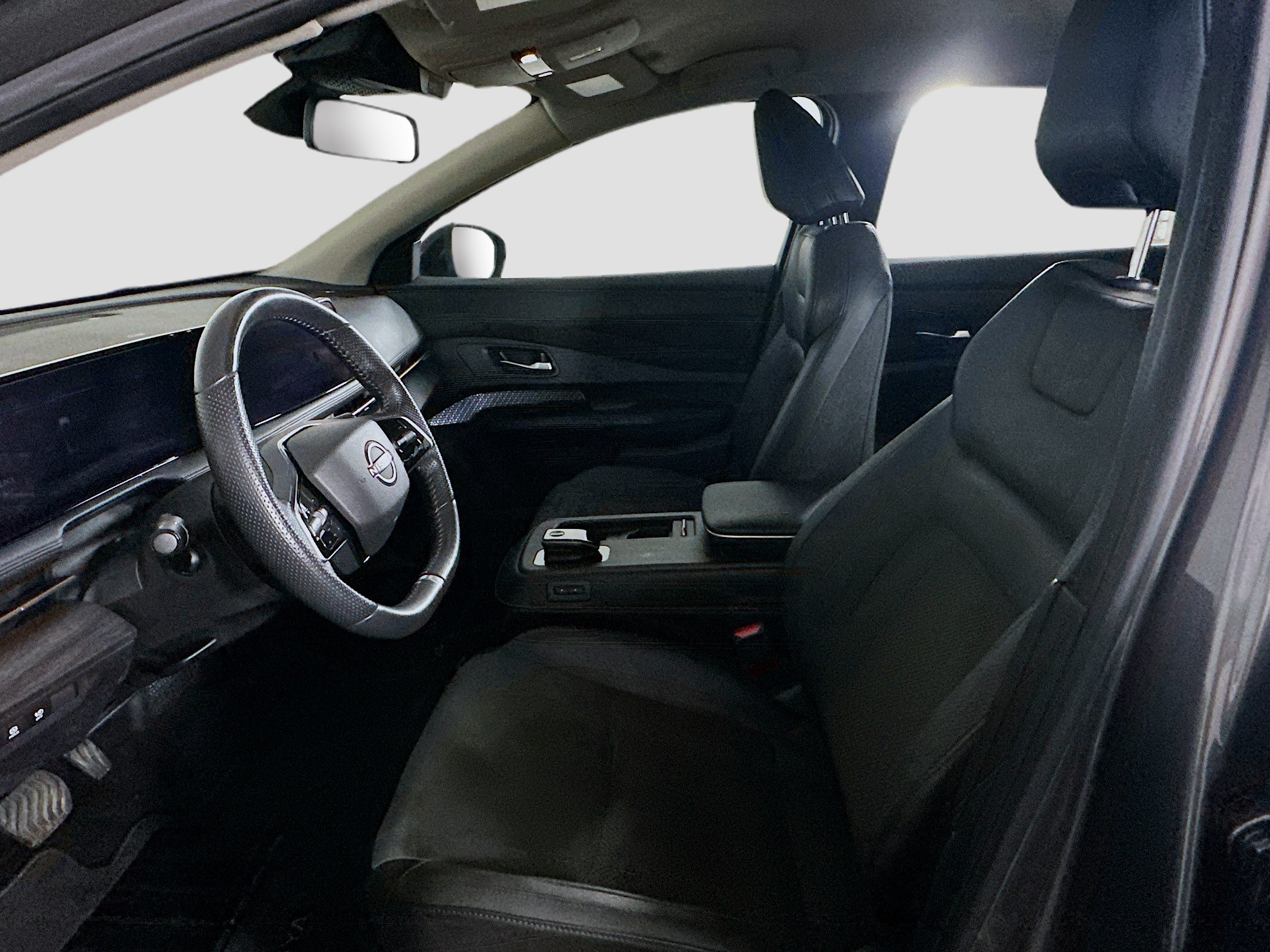 Used 2024 Nissan Ariya AWD image 13