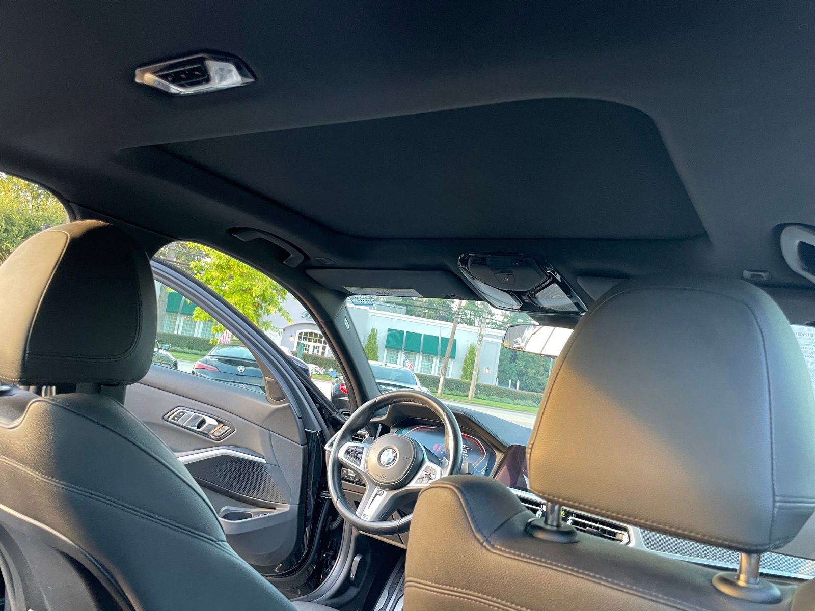 Used 2020 BMW 330i xDrive Sedan w/ M Sport Package image 19