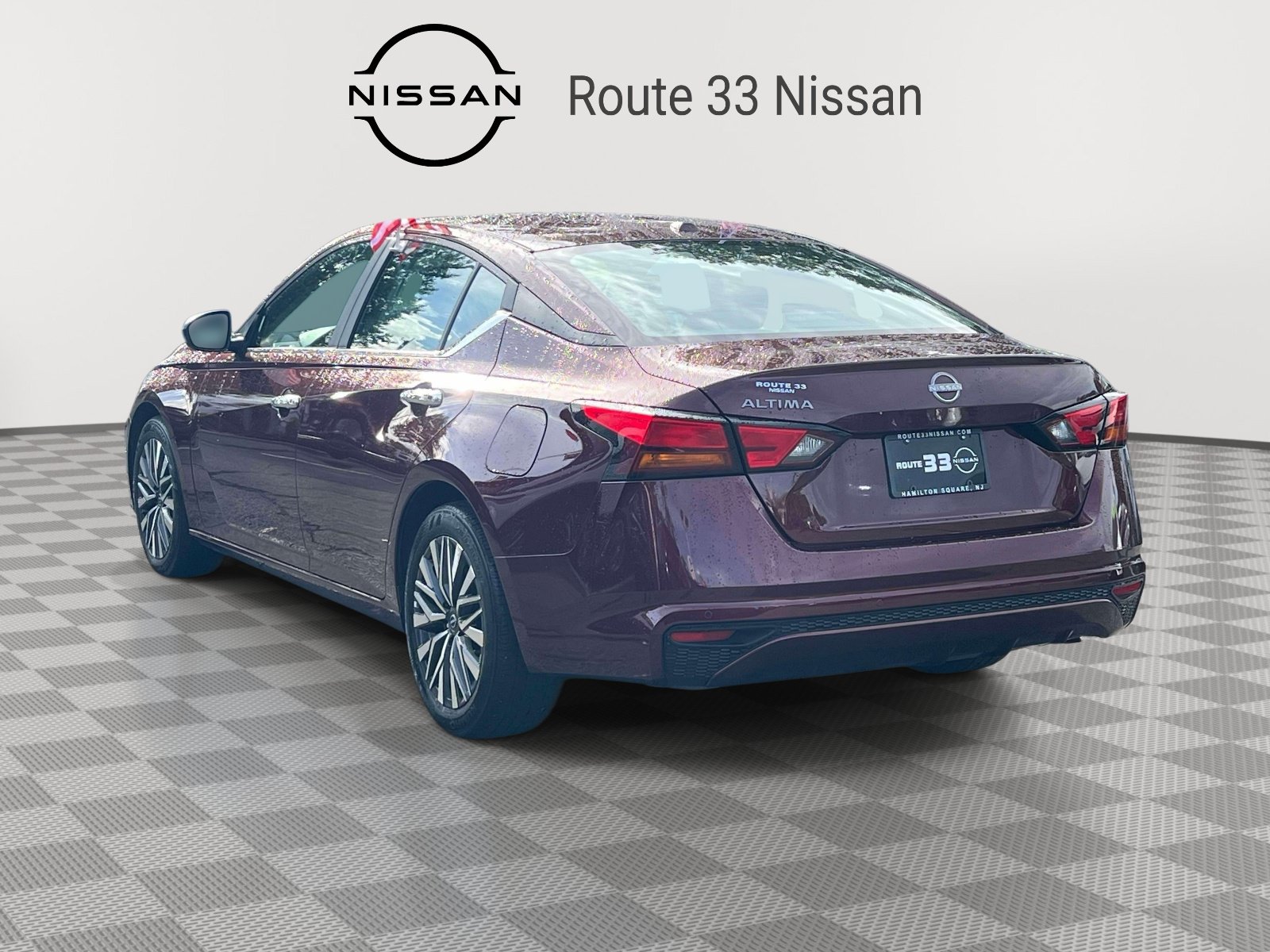 Used 2025 Nissan Altima 2.5 SV FWD image 3