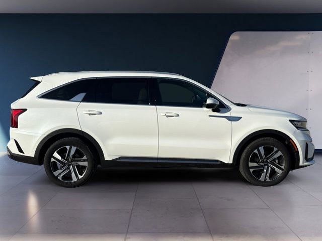 Certified 2024 Kia Sorento EX image 6