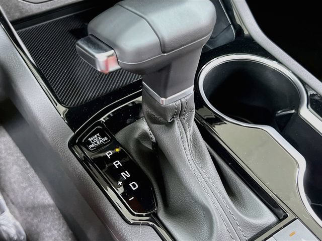 New 2026 Kia K5 GT-Line w/ GT-Line Red Interior Package FWD image 17