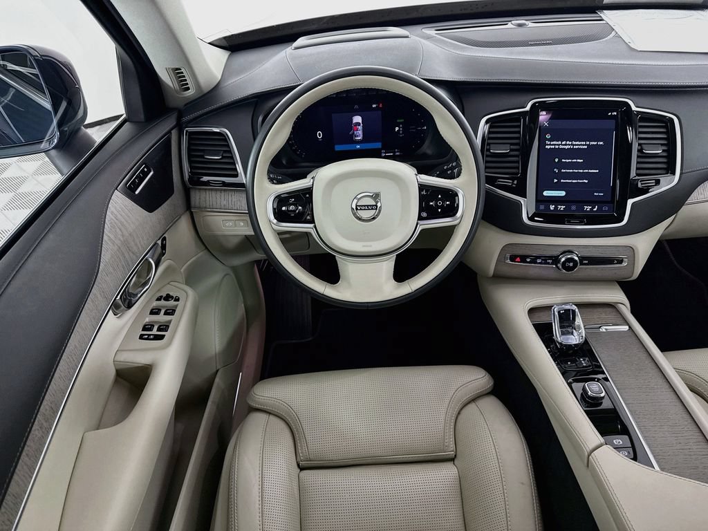Used 2025 Volvo XC90 T8 Ultra AWD/4WD image 19