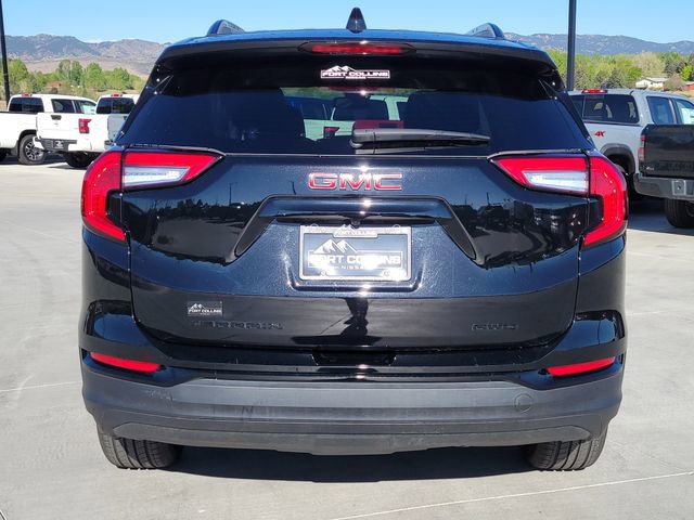Used 2024 GMC Terrain SLE w/ Elevation Edition AWD/4WD image 10