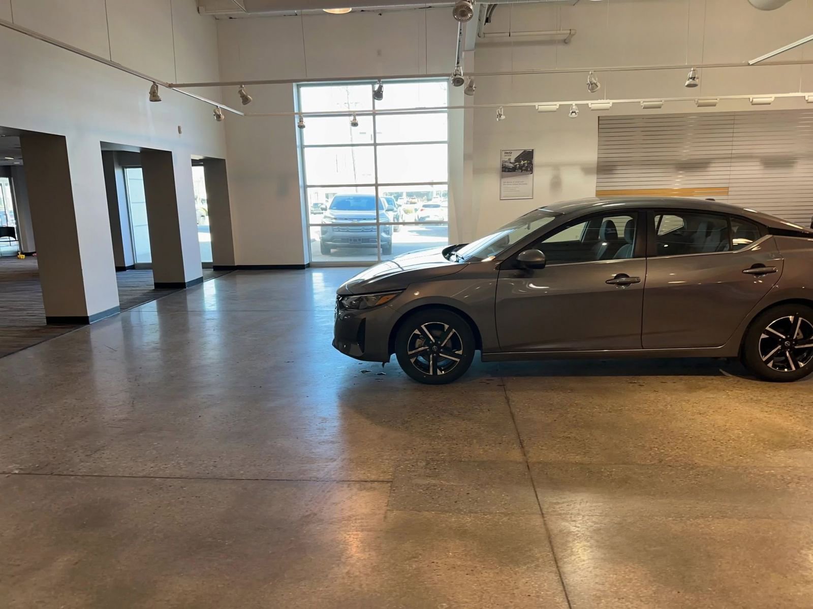 Used 2025 Nissan Sentra SV image 9