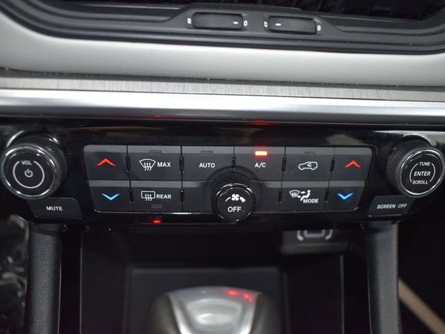 Used 2025 Jeep Compass Limited image 26