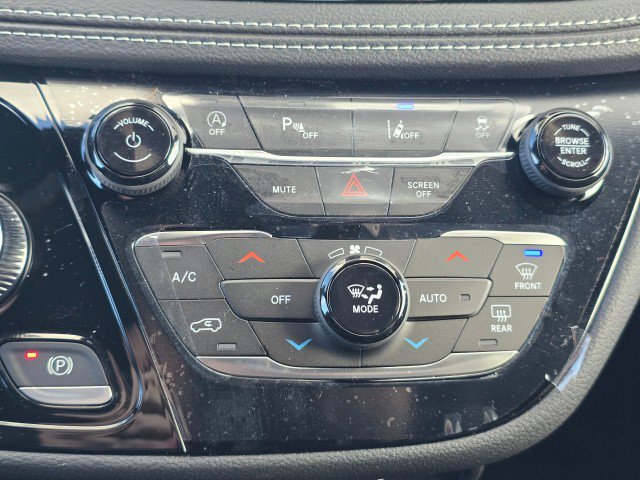 New 2026 Chrysler Pacifica Select w/ S Appearance Package FWD image 38