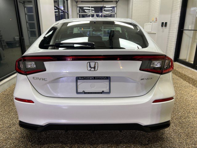 Used 2023 Honda Civic Sport image 3