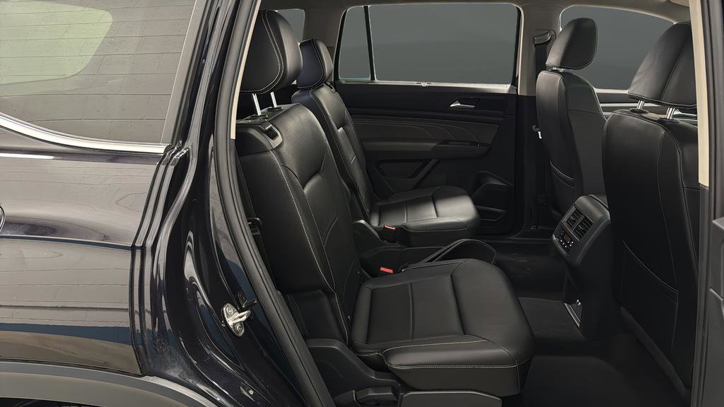 Used 2023 Volkswagen Atlas SEL image 29