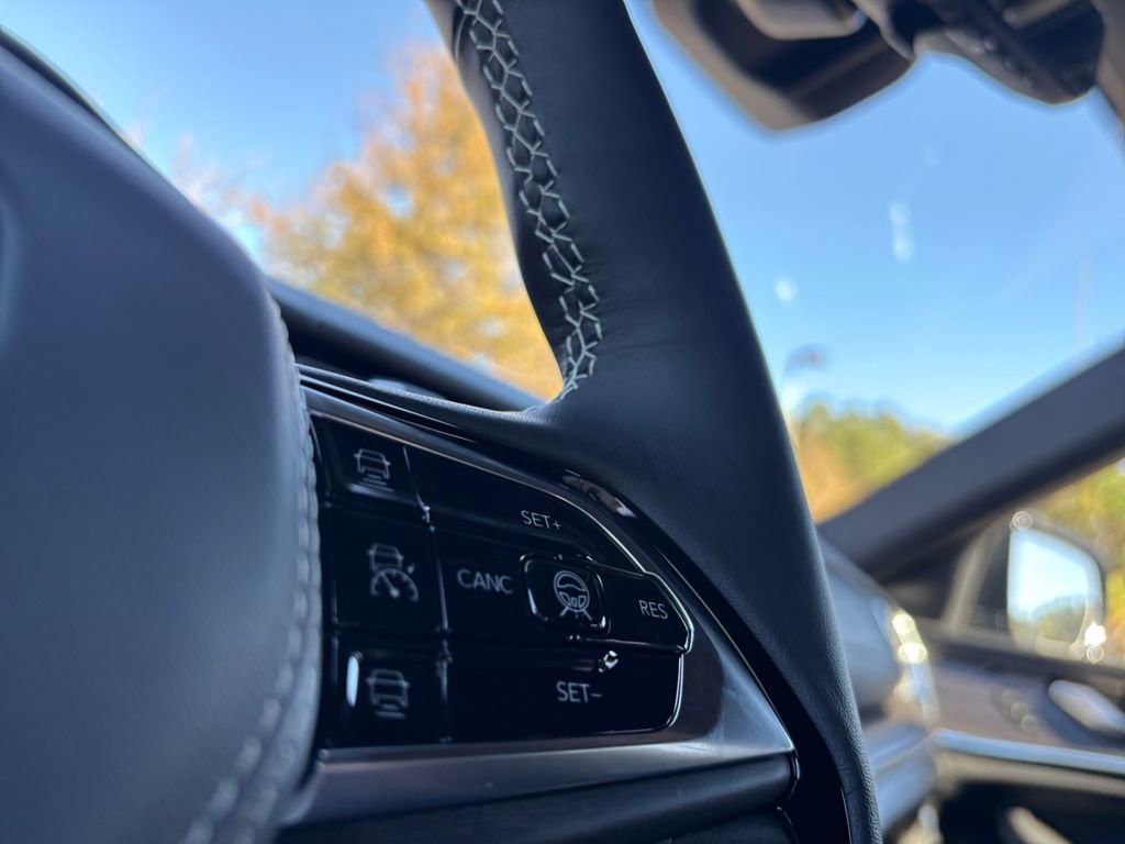 New 2025 Jeep Grand Cherokee L Overland w/ Advanced Protech Group III image 19