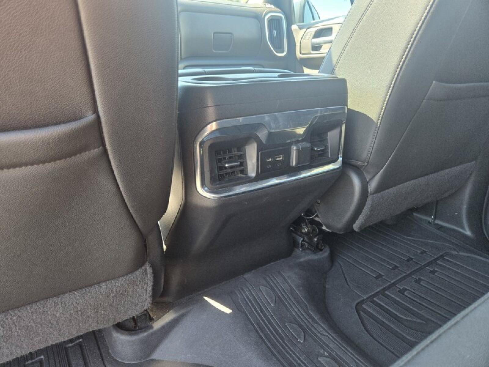 Used 2022 GMC Sierra 1500 SLT w/ SLT Premium Plus Package AWD/4WD image 26