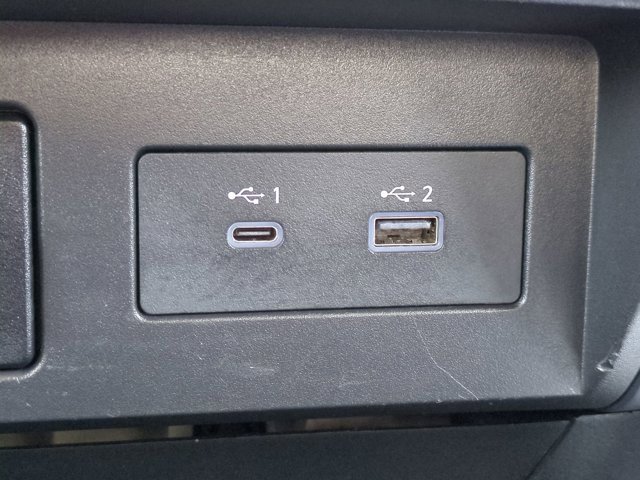 Certified 2022 Nissan Titan SV w/ SV Convenience Package image 23