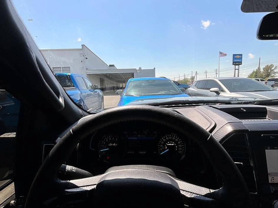 Used 2019 Ford F150 Lariat w/ Equipment Group 502A Luxury AWD/4WD image 34