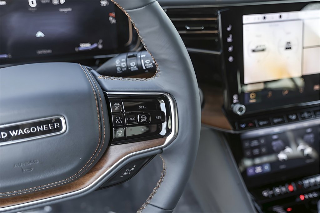 Used 2024 Jeep Grand Wagoneer Series III image 16