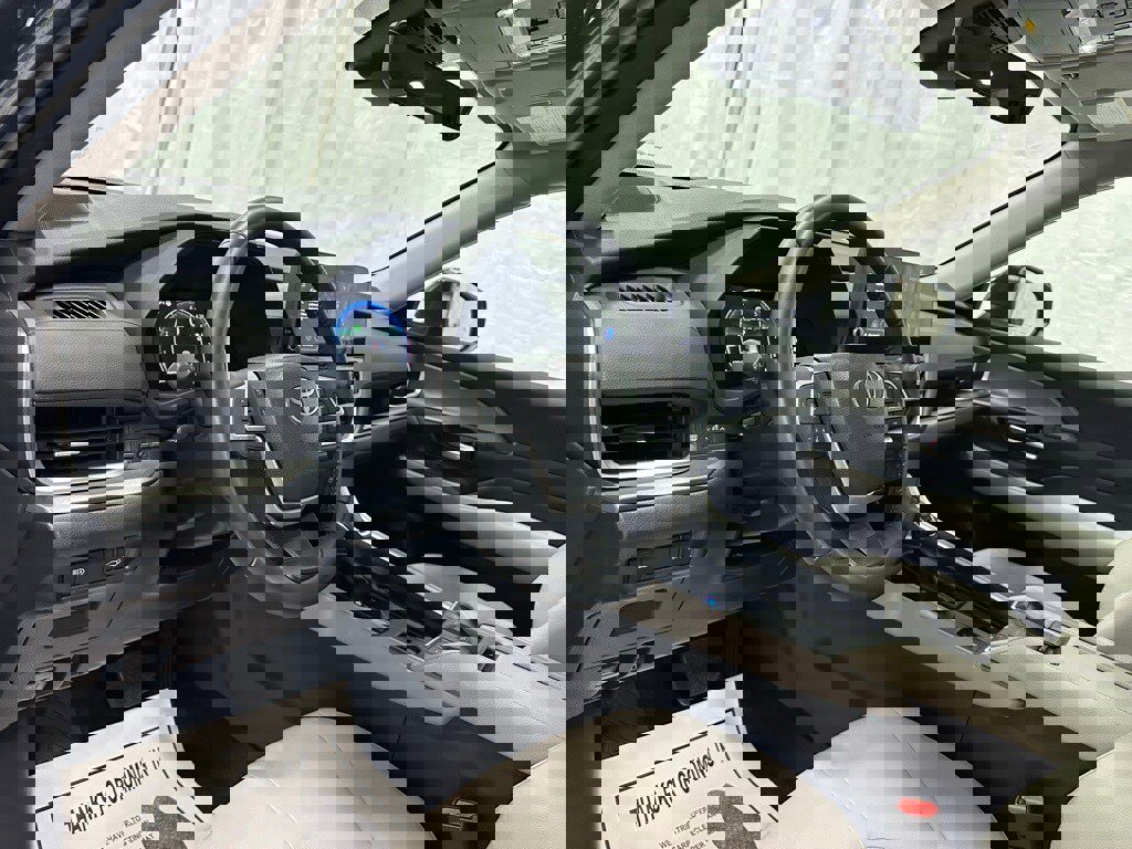 Used 2025 Toyota Grand Highlander AWD image 15