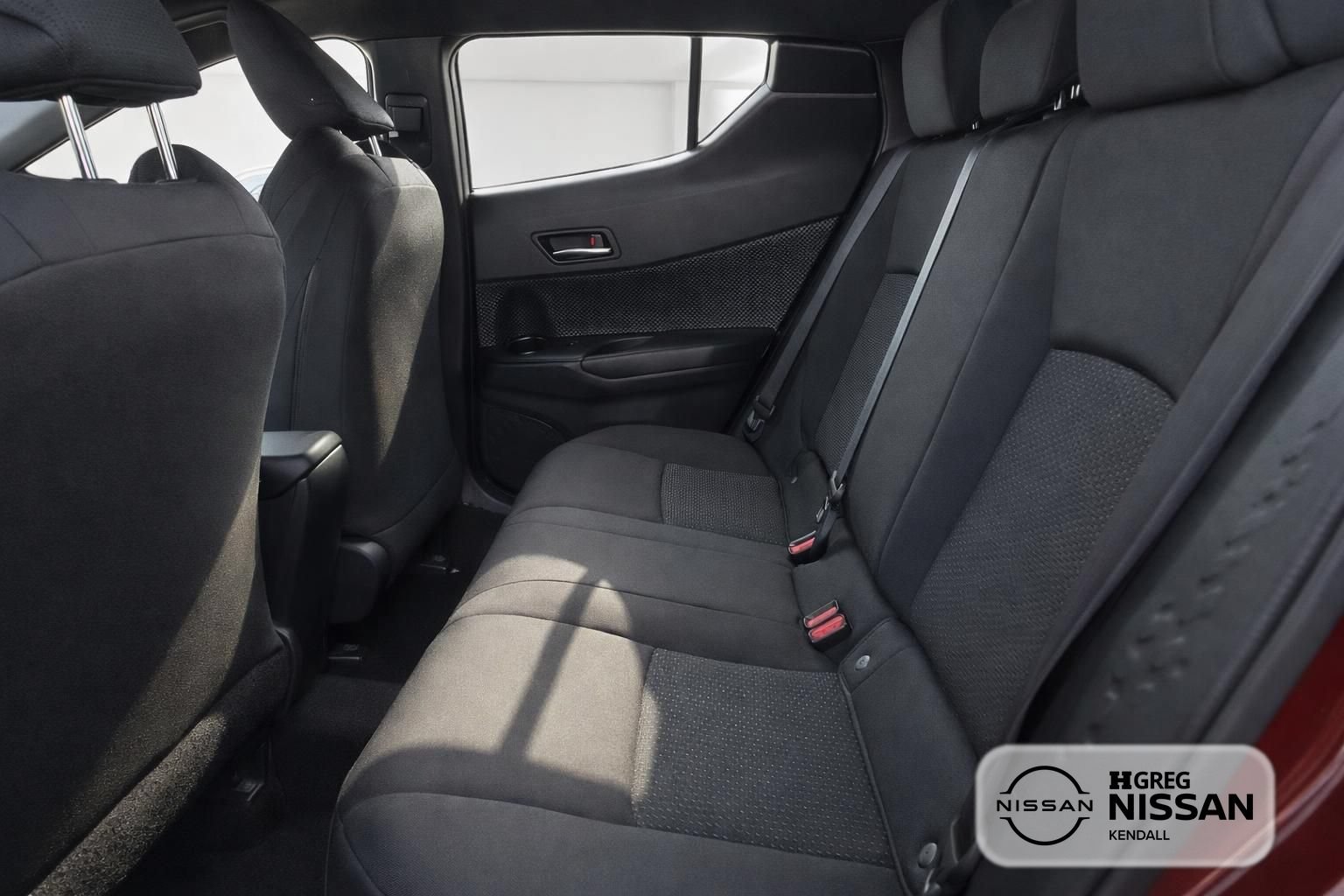 Used 2019 Toyota C-HR LE FWD image 13