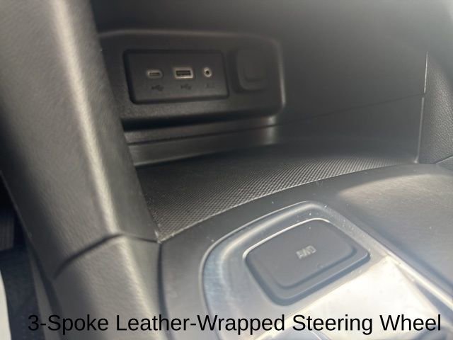 Used 2021 Chevrolet Equinox LT w/ Driver Convenience Package image 20