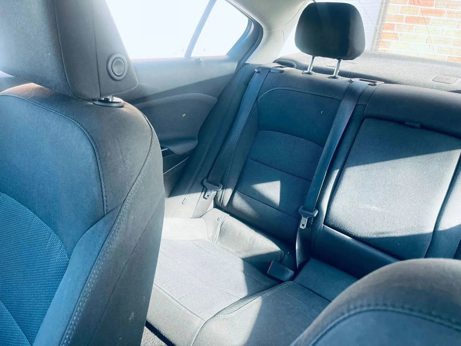 Used 2018 Chevrolet Cruze LT w/ Convenience Package image 24