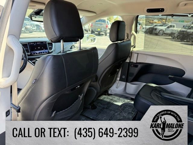 Used 2021 Chrysler Pacifica Touring-L w/ Premium & Safety Sphere Group FWD image 26