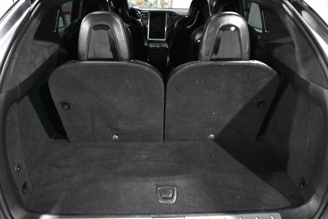 Used 2017 Tesla Model X 75D AWD/4WD image 18