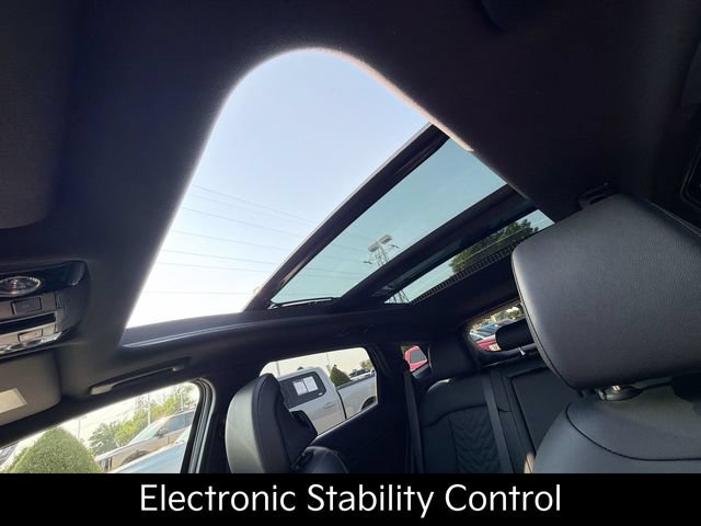 Certified 2026 Kia Sportage X-Line w/ X-Line Technology Package AWD/4WD image 32