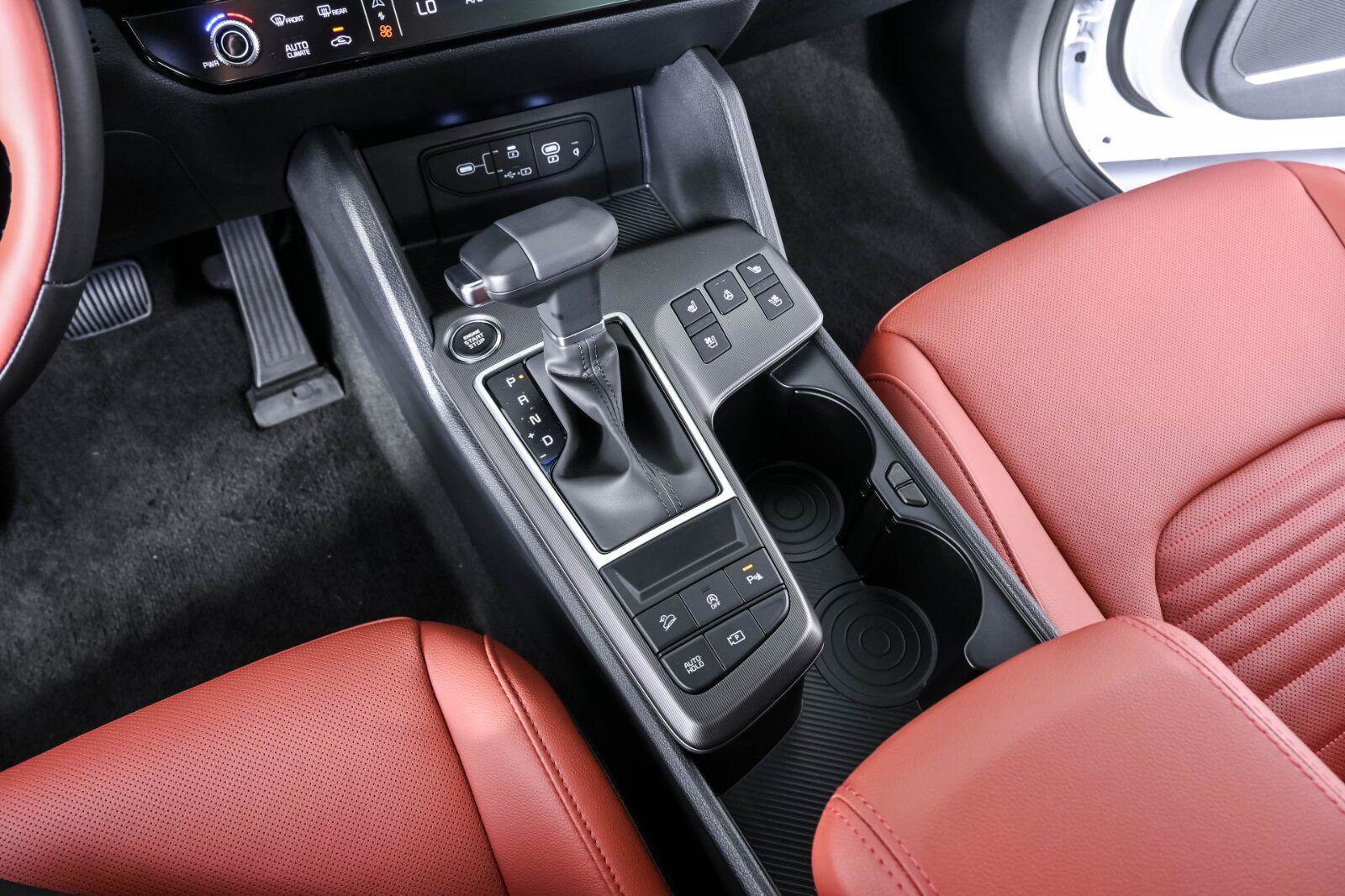 Used 2026 Kia Sportage SX FWD image 17