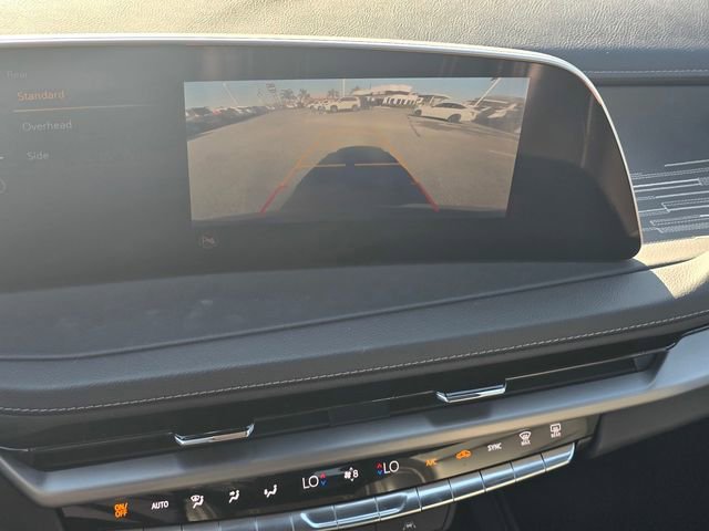 Used 2025 Cadillac XT4 Premium Luxury FWD image 24
