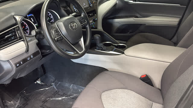 Used 2024 Toyota Camry LE w/ Convenience Package FWD image 27