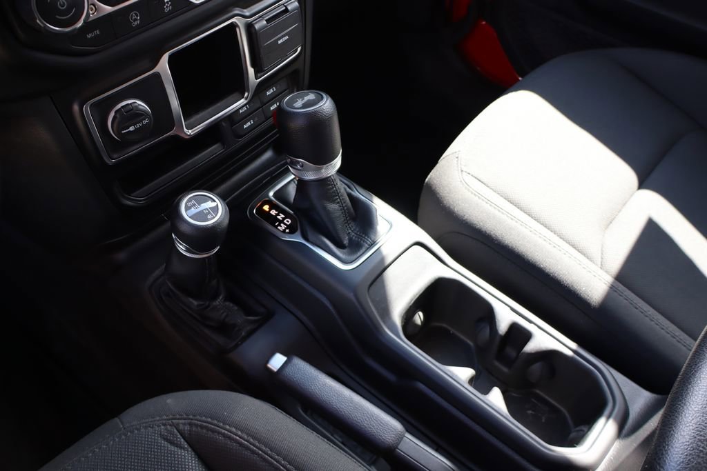 Used 2022 Jeep Wrangler Unlimited Sport image 27