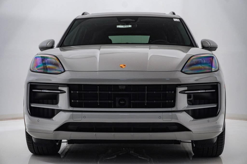 New 2026 Porsche Cayenne GTS AWD/4WD image 6