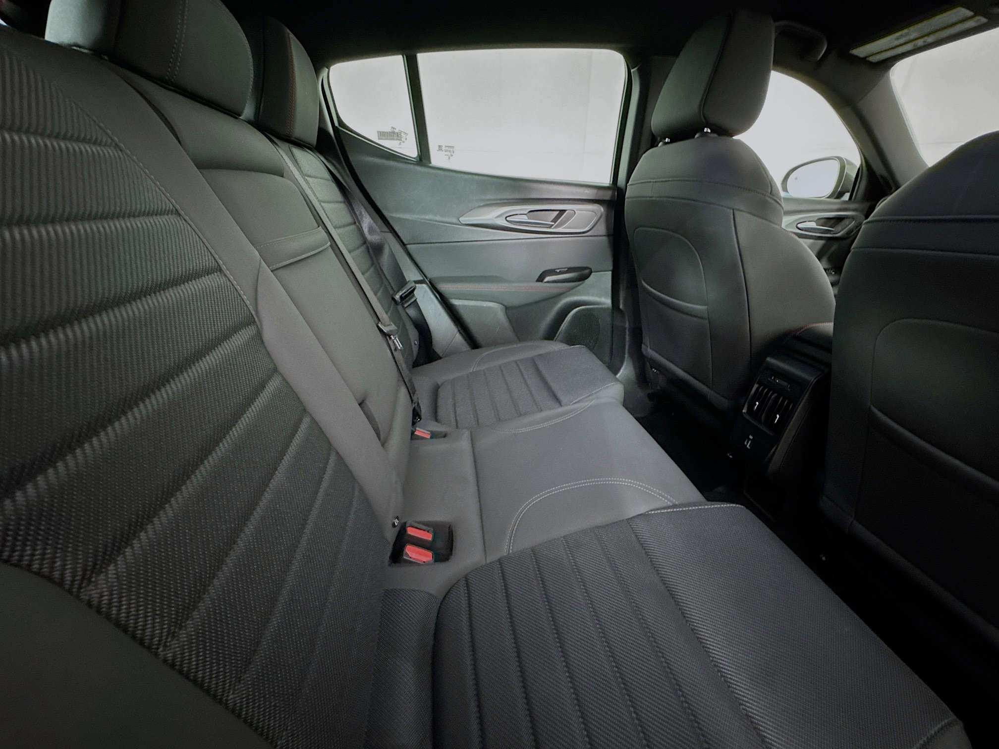 Used 2024 Dodge Hornet R/T image 26