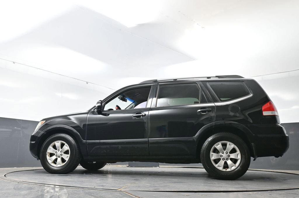 Used 2009 Kia Borrego LX RWD image 29