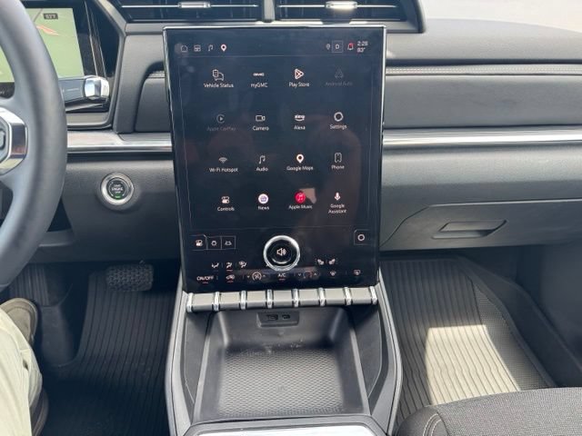 Used 2025 GMC Terrain Elevation AWD/4WD image 28