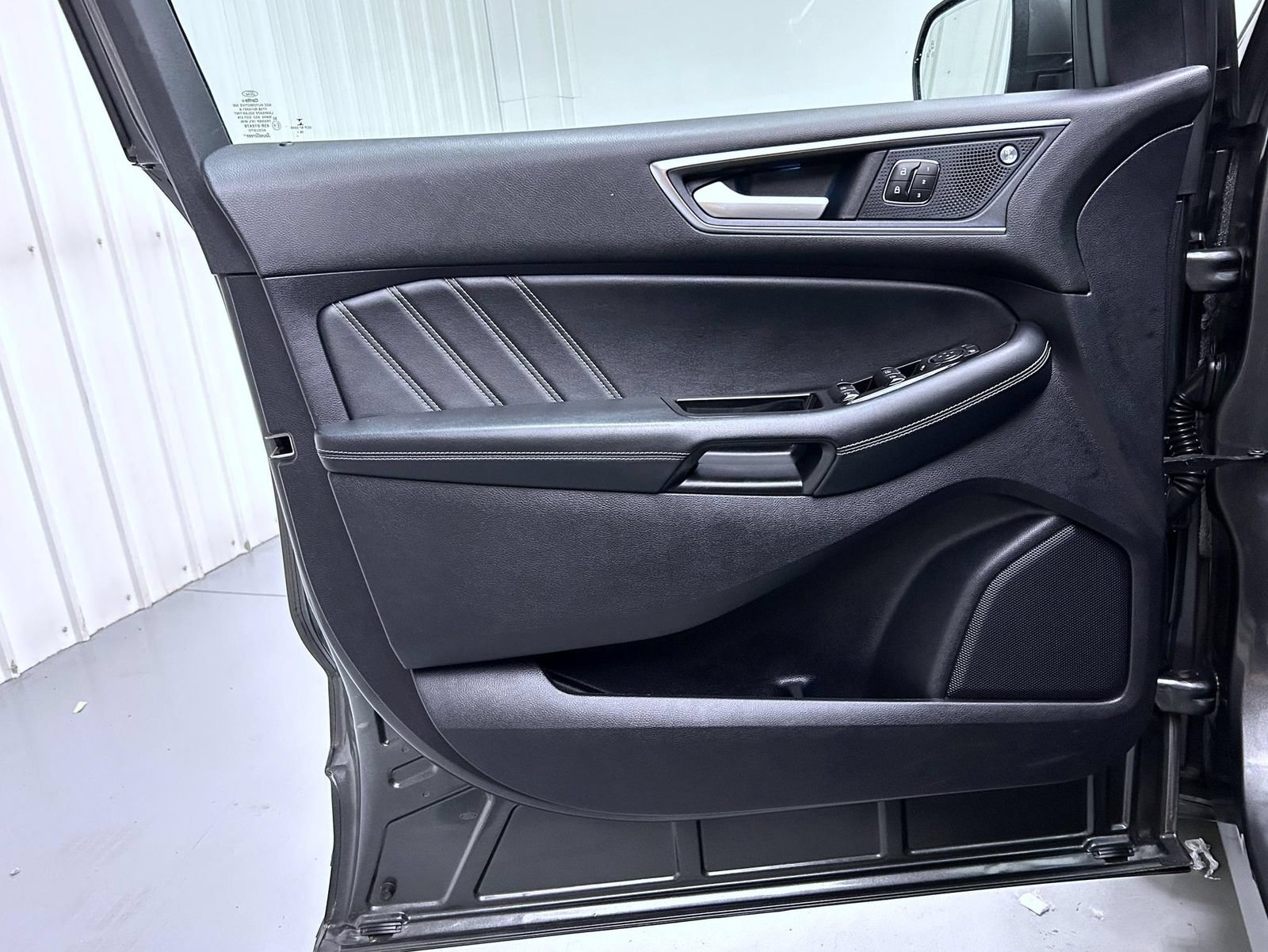 Used 2019 Ford Edge ST w/ Equipment Group 401A AWD/4WD image 9