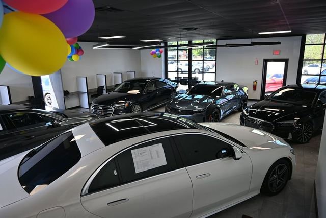 Used 2023 Dodge Charger GT RWD image 8