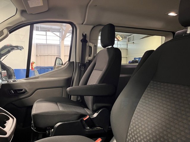 Used 2022 Ford Transit 350 XLT image 17